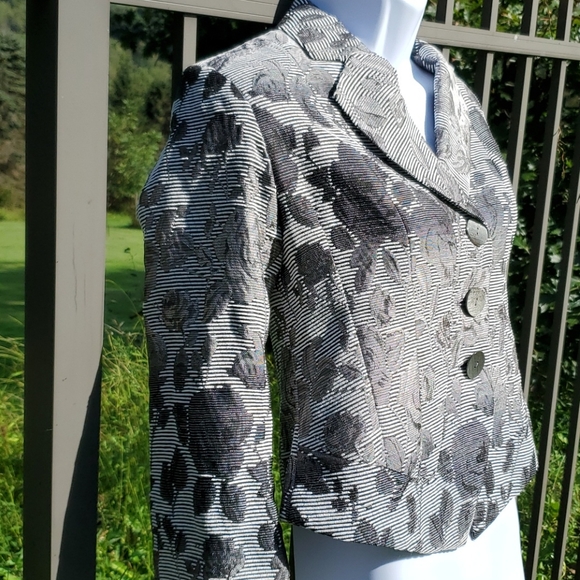 New Coldwater Creek Floral Jacquard Black, Gray & White Jacket/Blazer 8P - Picture 14 of 15